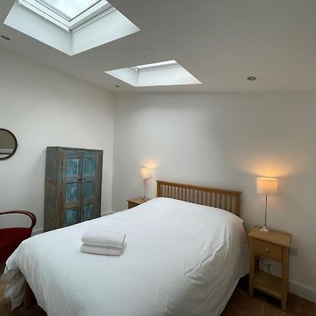 Tranquil, Secluded, Rural Cottage For Two Beaumaris Eksteriør billede